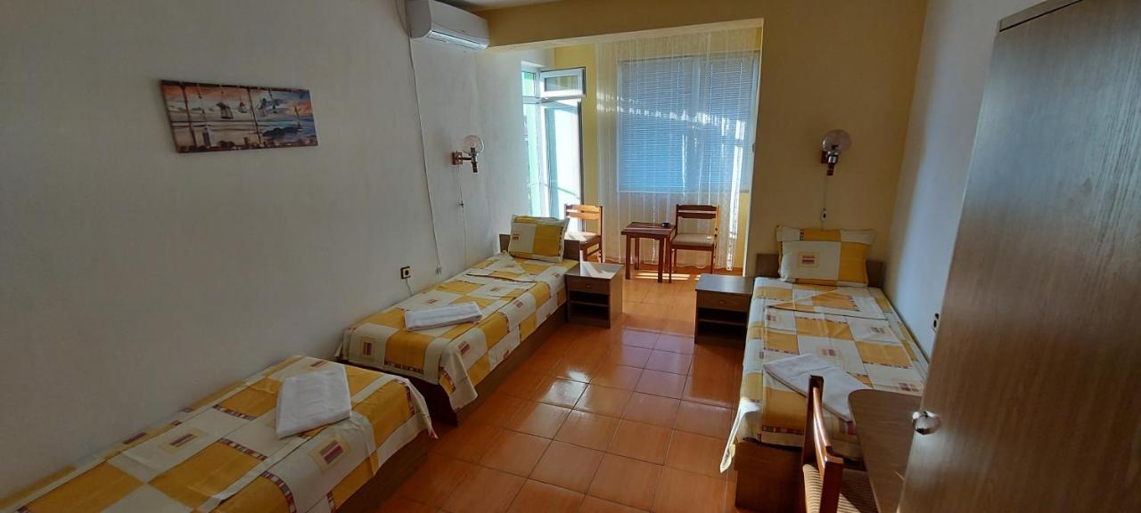 Guest House Nikolovi Lozenets Exterior foto
