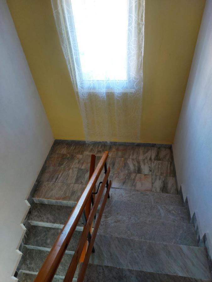 Guest House Nikolovi Lozenets Exterior foto